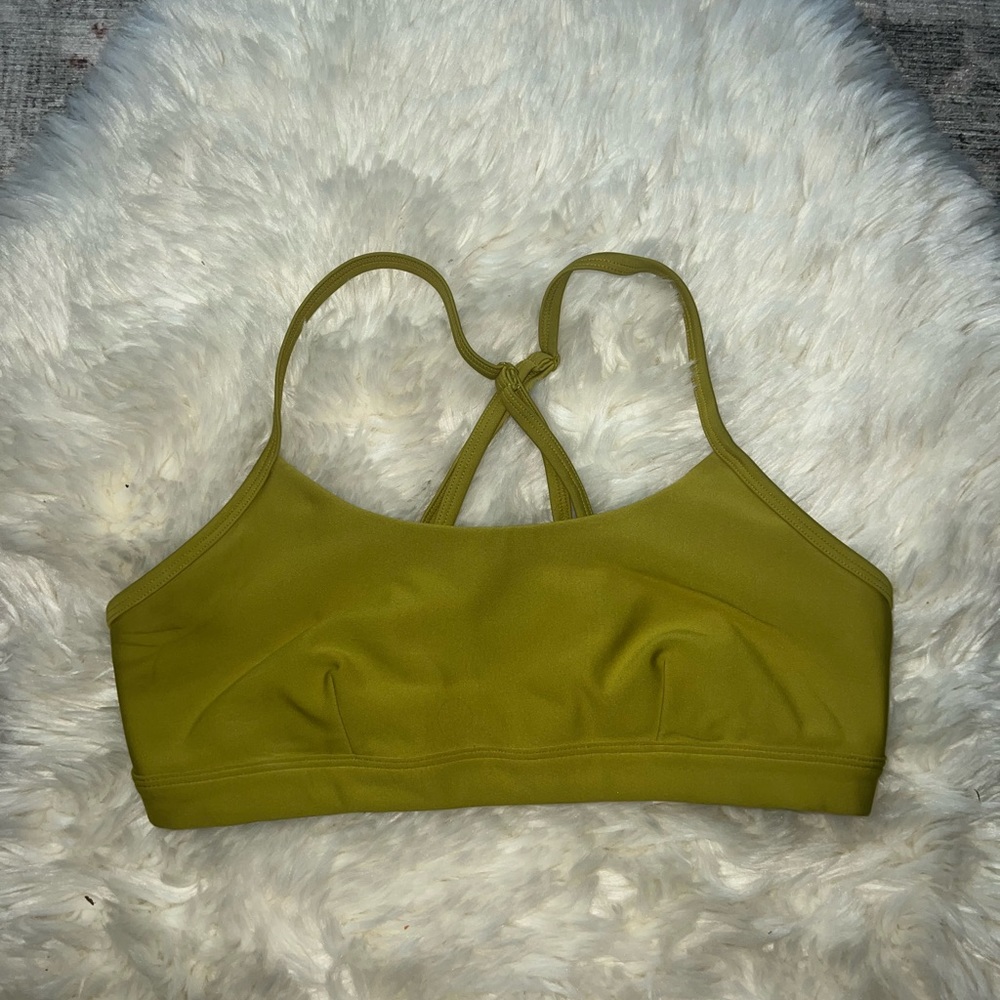 ALO Yoga Airlift intrigue bra chartreuse size M